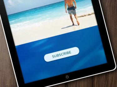 How to Use Incentives the Right Way to Build a Killer Mailing List